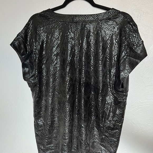 White House Black Market shiny black top - Picture 3 of 6